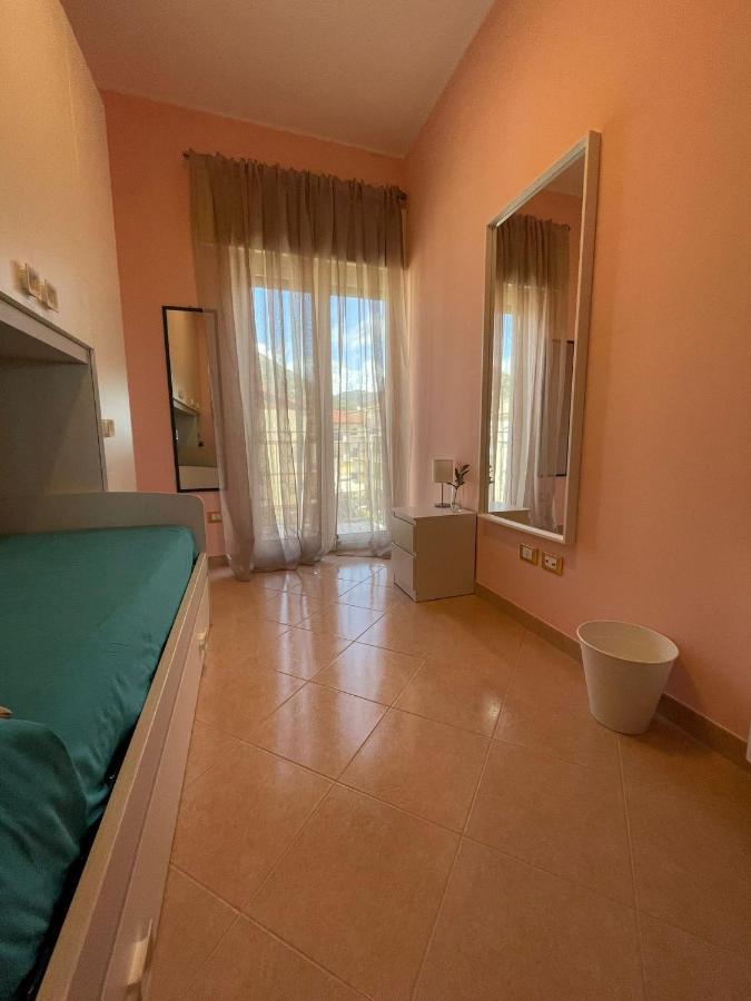 Casa Mediterranea: Appartamento Vista Mare A Soli 200M Dalla Spiaggia Sperlonga Exterior foto